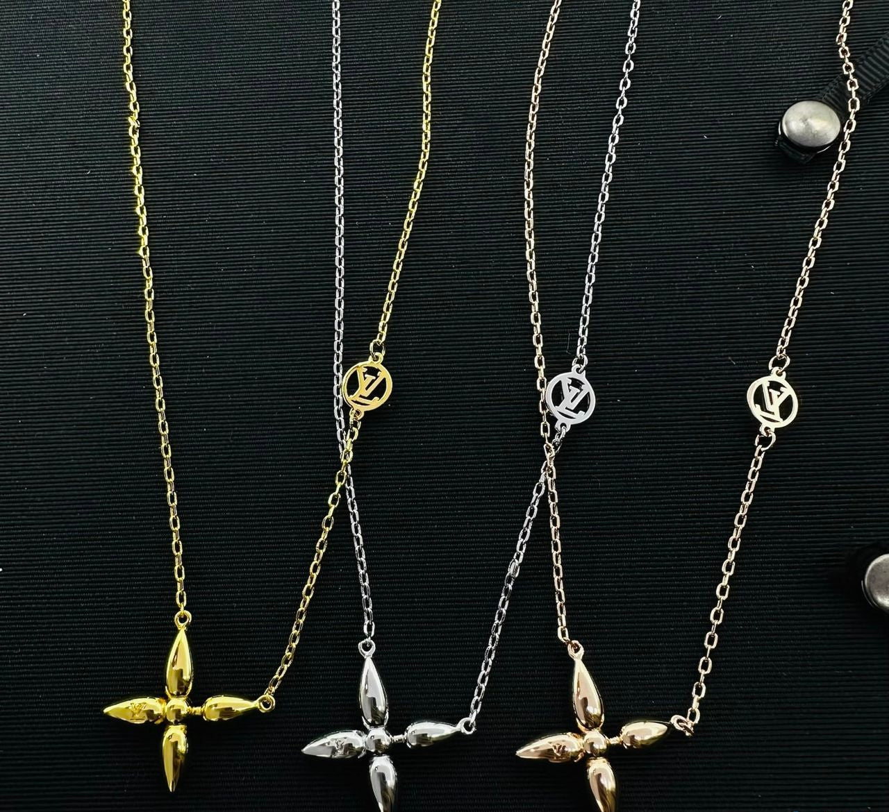Golden Lock Luxe Necklace
