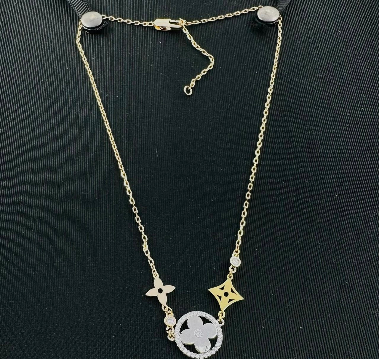Opaline Clover Luxe Necklace