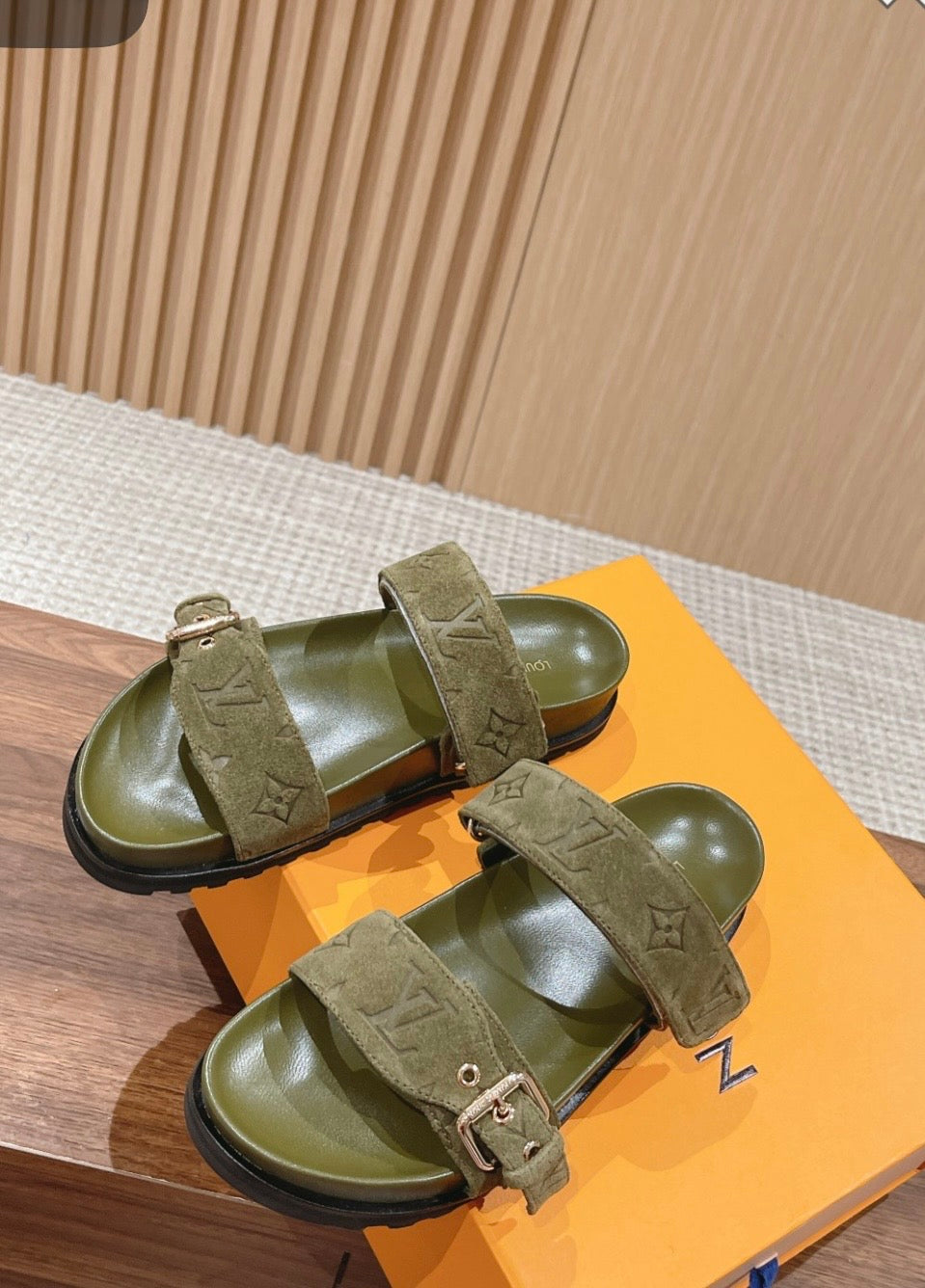 Atelier Riviera Luxe Comfort Slides – 10 Color Collection