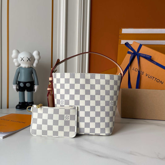 LULU ALL IN BB CHECKERED MONOGRAM SIZE: 16.0