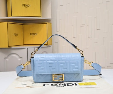 FENDI BAGUETTE IT girl Size: 26