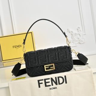FENDI BAGUETTE IT girl Size: 26