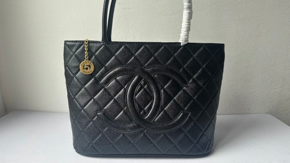 CHANEL size 30x14x24cm