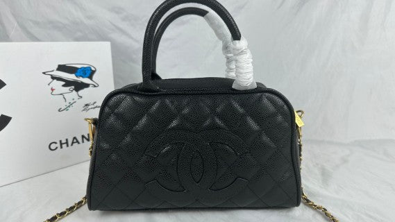 CHANEL SIZE: 25 x 14 x 9 cm
