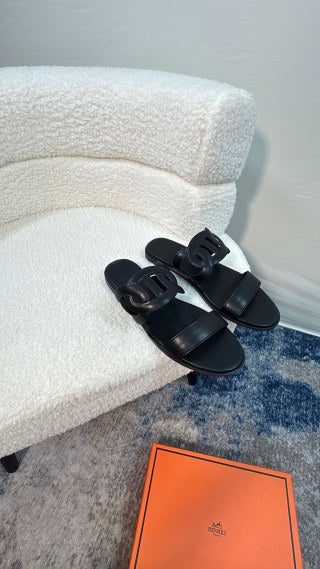 2026 HER SANDALS